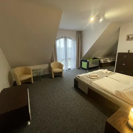 W Rewalu בית נופש רבאל