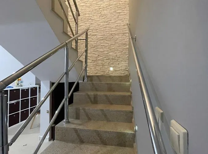 度假居 W Rewalu 里沃